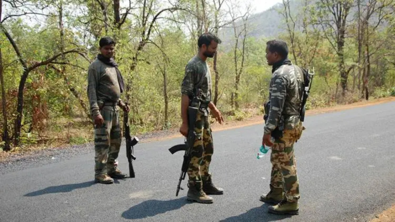 Chhattisgarh: Encounter breaks out between police, Naxals in Kanker; two personnel injured